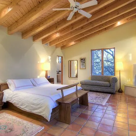 Casa Governor Four-bedroom Holiday Santa Fe