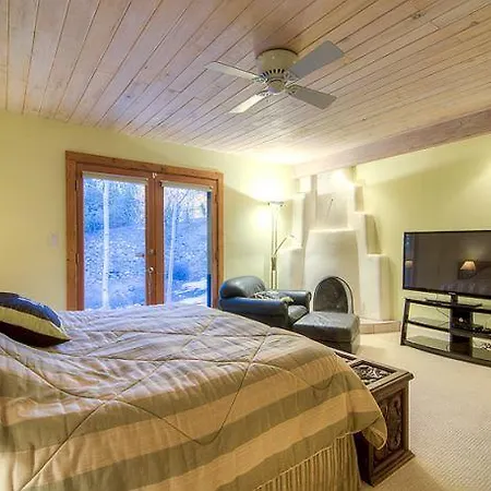 Casa Governor Four-bedroom Holiday Holiday home Santa Fe