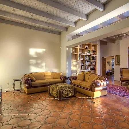 Holiday home Casa Governor Four-bedroom Holiday *
